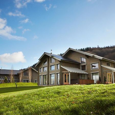 Hunter Lodges By Celtic Manor Нюпорт Екстериор снимка