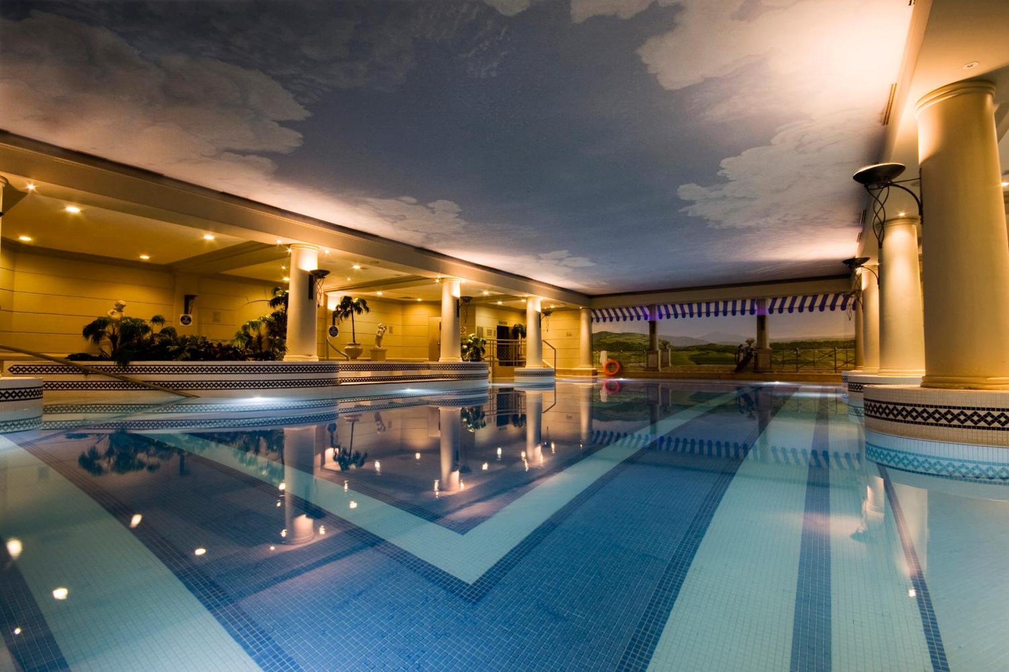 Hunter Lodges By Celtic Manor Нюпорт Екстериор снимка
